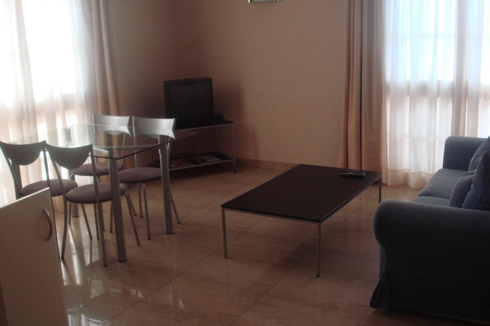 Apartaments Bt Vent De Garbi Empuriabrava Eksteriør billede