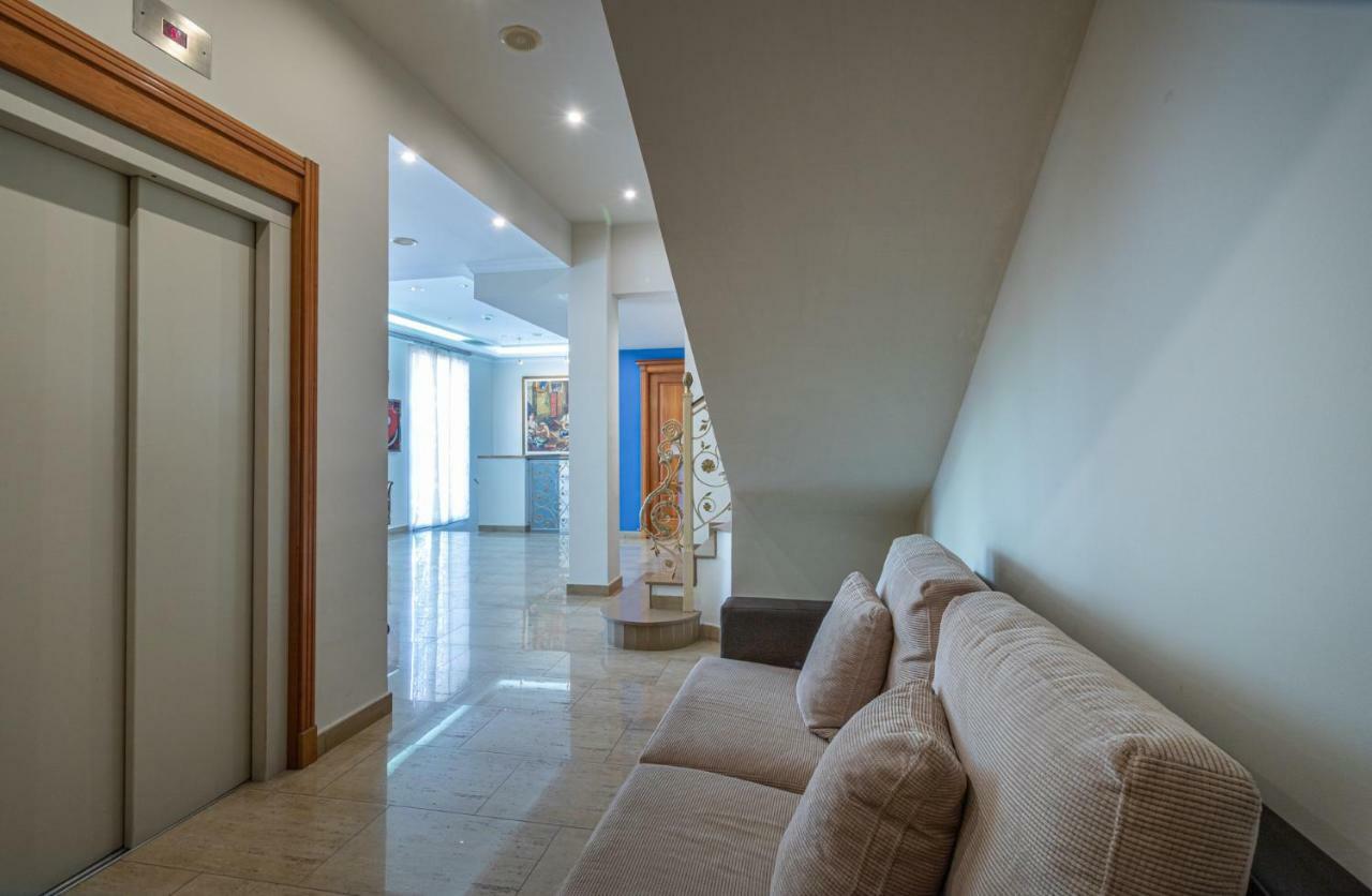 Apartaments Bt Vent De Garbi Empuriabrava Eksteriør billede
