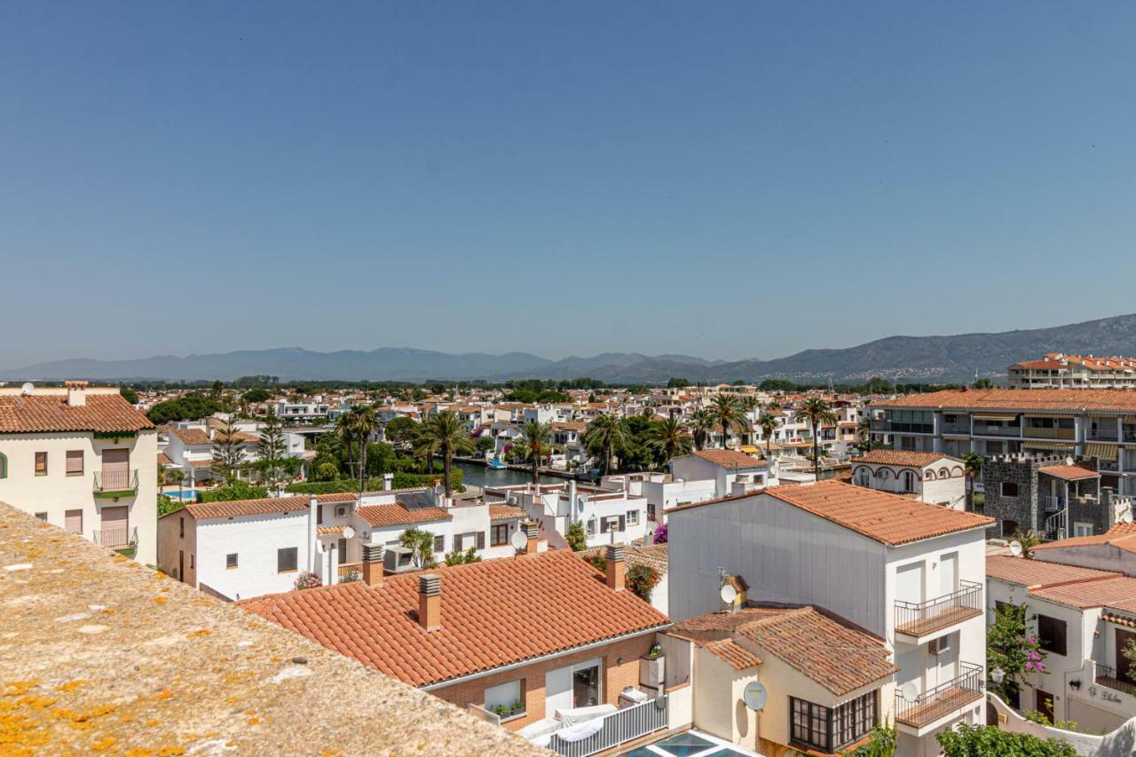 Apartaments Bt Vent De Garbi Empuriabrava Eksteriør billede